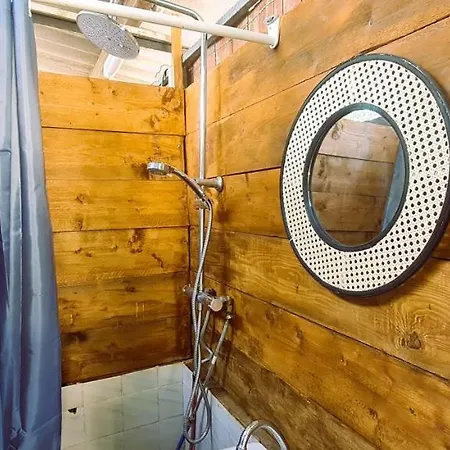 キャンプ場 Mobil-home 6 Personnes Sur Terrain 600 M2