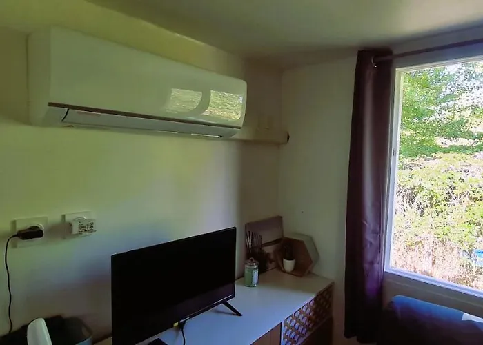 Mobil-home 6 Personnes Sur Terrain 600 M2 Kamp alanı *